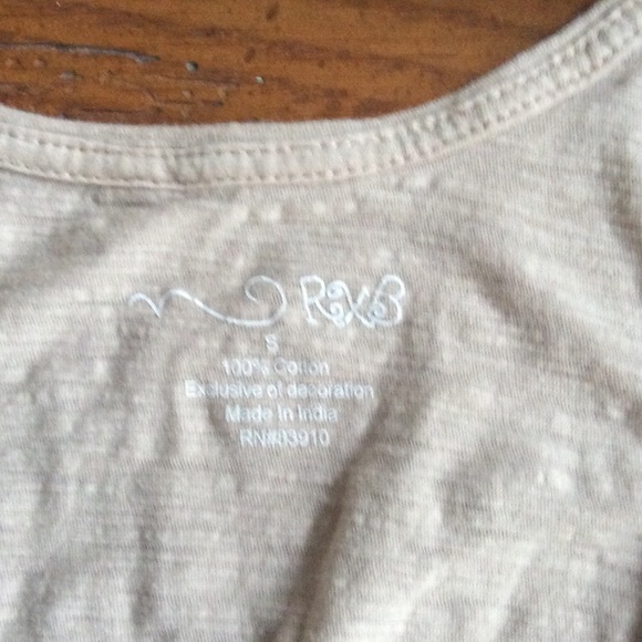 Cute tank with bling - Picture 2 of 4