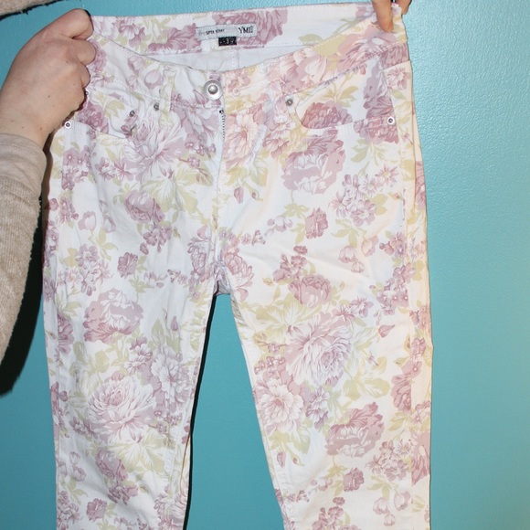 Flower Printed Skinny Jeans - Picture 1 of 2