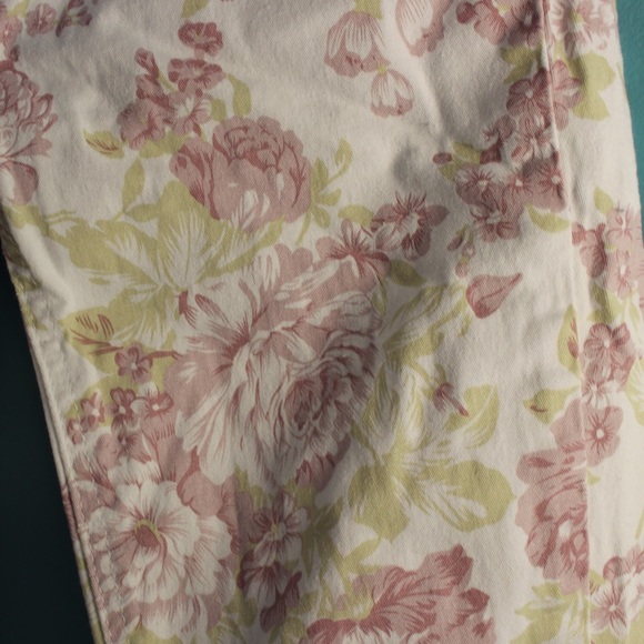Flower Printed Skinny Jeans - Picture 2 of 2