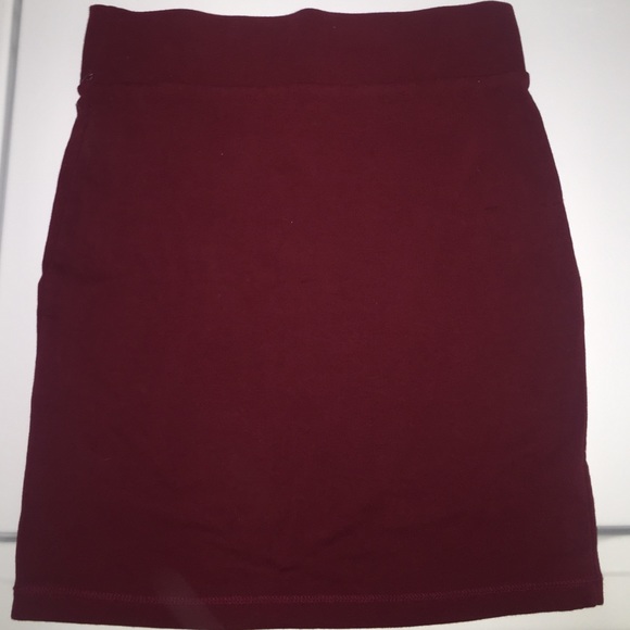 Forever 21 maroon pencil skirt
