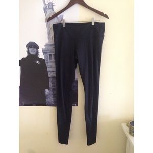 Lululemon wunder unders (leggings)