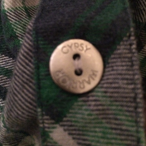 Gypsy warrior size small flannel - Picture 4 of 4