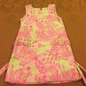 Adorable lilly Pulitzer dress!