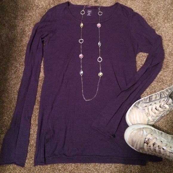 GAP purple long sleeved shirt