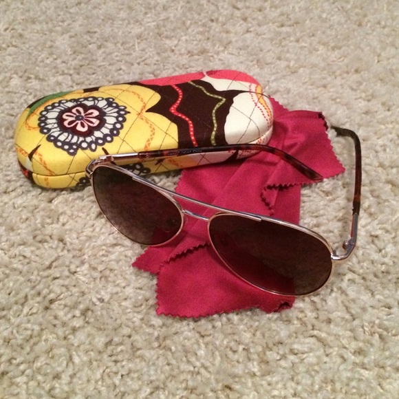Vera Bradley glasses/sunglasses case!