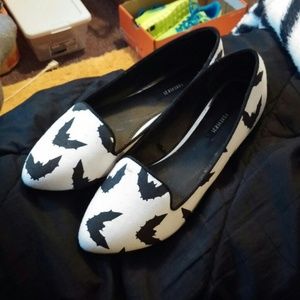 Forever 21 Bat Flats NWOT