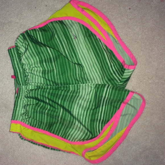 Nike shorts - Picture 1 of 1