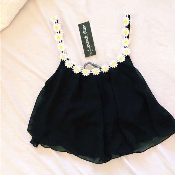 Daisy crop top