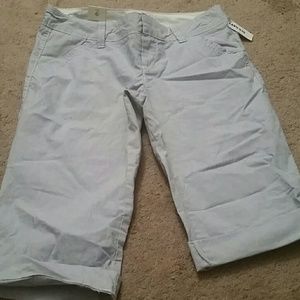 Low Rise Capri with Stretch