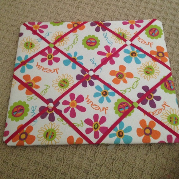Memo Board - Picture 1 of 4