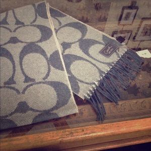 Never worn COACH Twill Grey Scarf! Wool/Cashmere