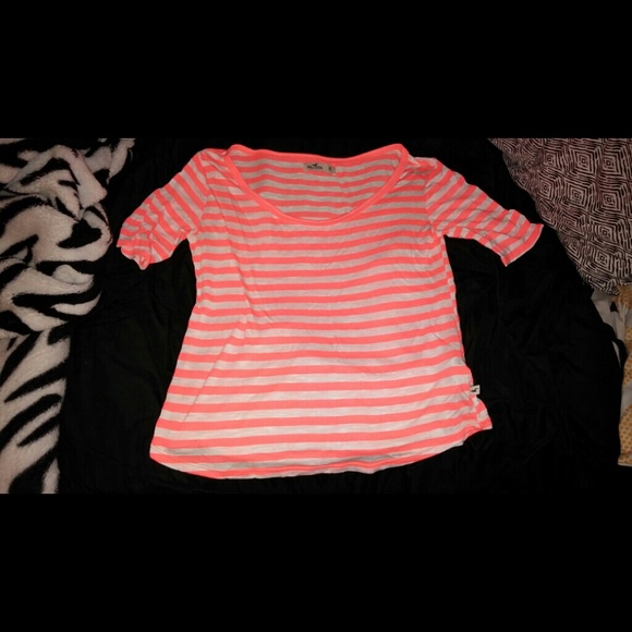 Hollister tshirt