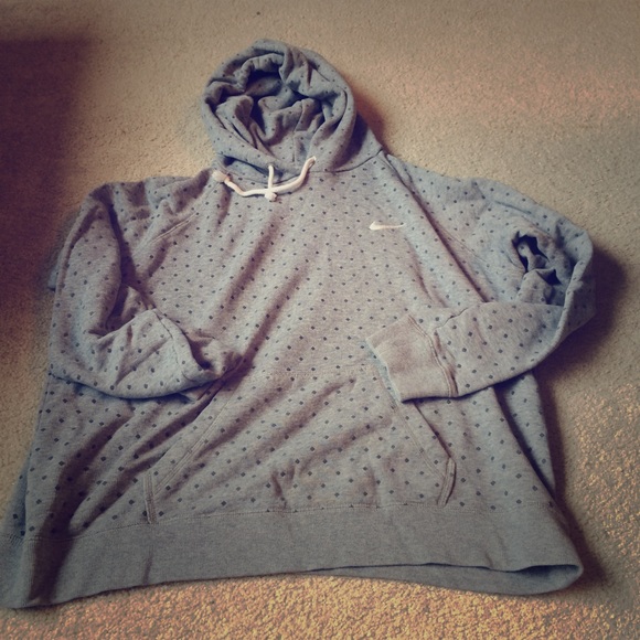 Nike Tops - Nike polka dot hoodie