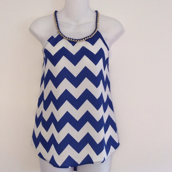 Tops - 🆕Chevron hi-low tank
