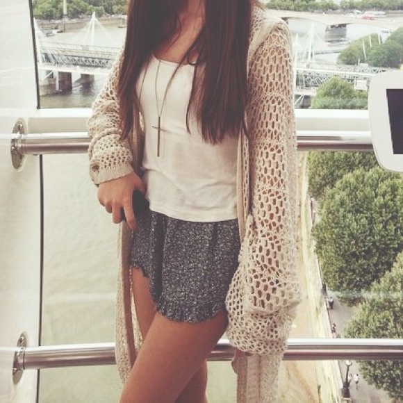 bundle brandy Melville shorts & printed pants