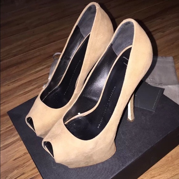 SOLD‼️‼️Giuseppe Zanotti Heels - Picture 2 of 4