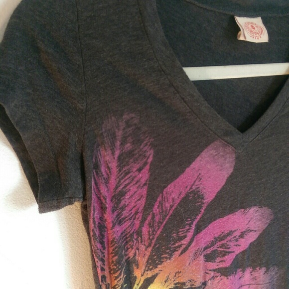 Bright Feather Graphic Tee - Picture 1 of 3