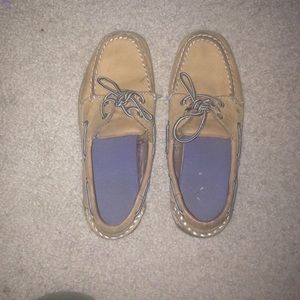 Tan Sperrys