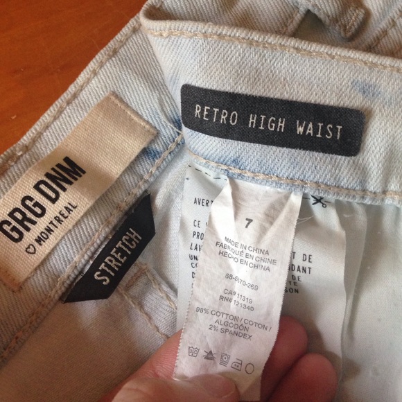 Garage Acid Wash Denim shorts - Picture 3 of 3