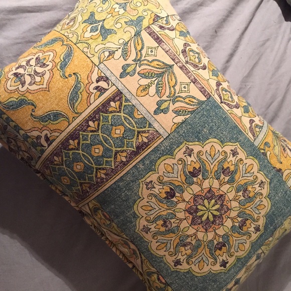 Beautiful Accent Pillow!