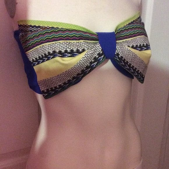 Adorable Bandeau! NWT💖🎀 - Picture 2 of 2