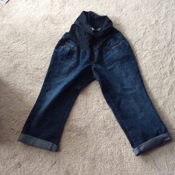Maternity Capris