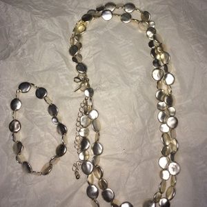 Necklace and bracelet set