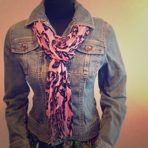 Pink skull scarf