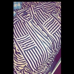 Stripe collar shirt ( size ) small ☺️