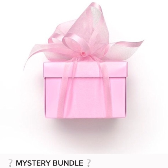 📦🎀 City Chic Mystery Bundle Box 🎀📦