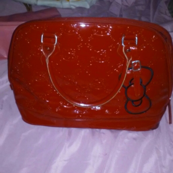 Red hello kitty purse