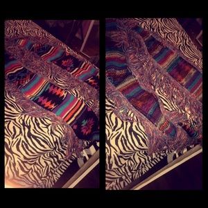 Tribal Print Infinity Scarf 🍂