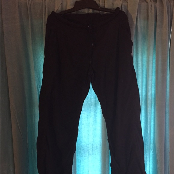 Lululemon dance studio pant size 10