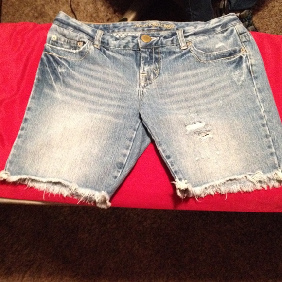 American Eagle Bermuda Shorts