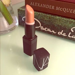 NARS lipstick Promiscuous