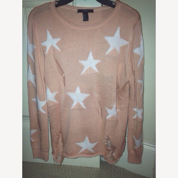 forever 21 // distressed star sweater.