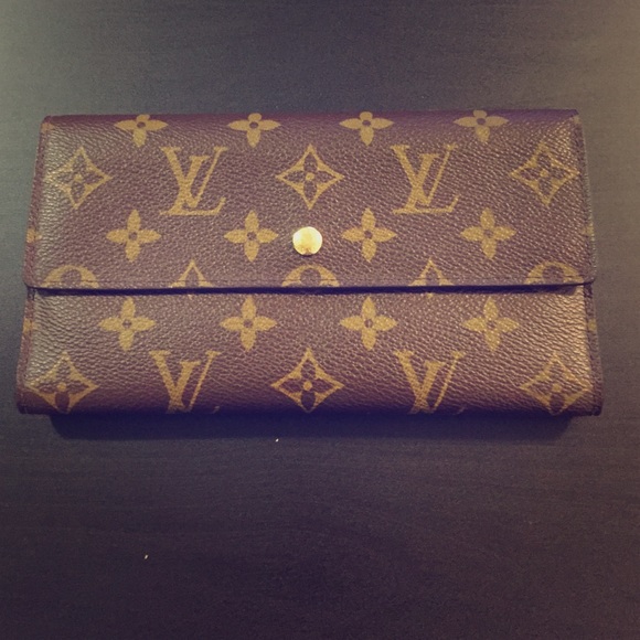 Louis Vuitton Long Wallet