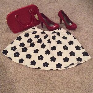 Black/Cream skirt with flower print!