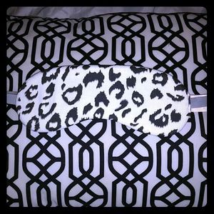 Victoria Secrets Night time Eye cover