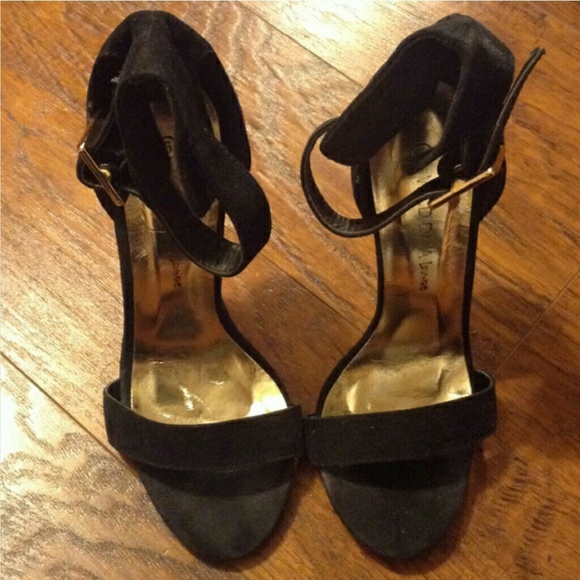 Bundle 2 pairs of shoes @liliab