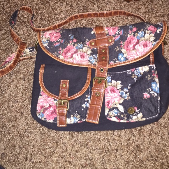 Flower over the shoulder purse