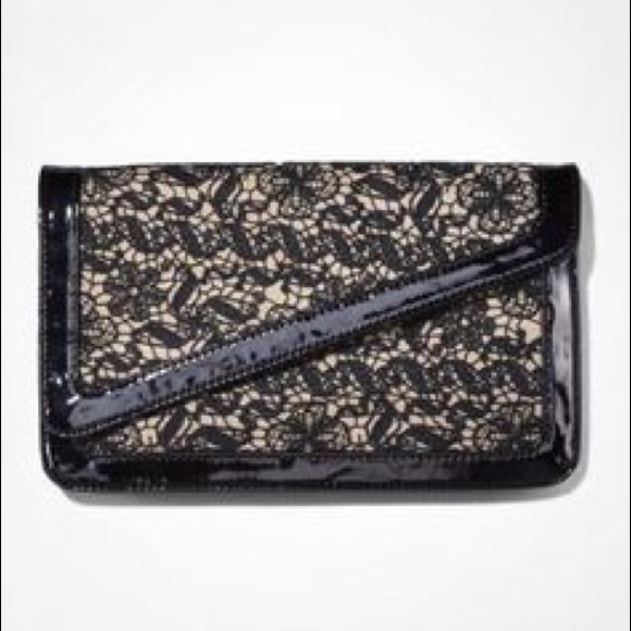EXPRESS LACE EMBELLISHED ENVELOPE CLUTCH