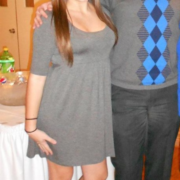 Gray Cotton Dress with beautiful back detail - Picture 4 of 4