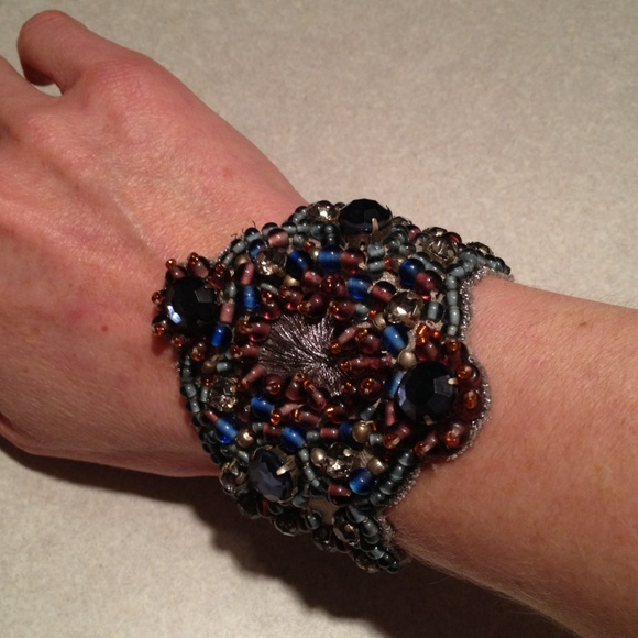 Beaded bracelet - Picture 2 of 2