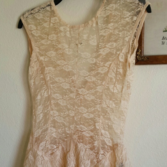 Cream Lace Fantasy Dress - Picture 3 of 4