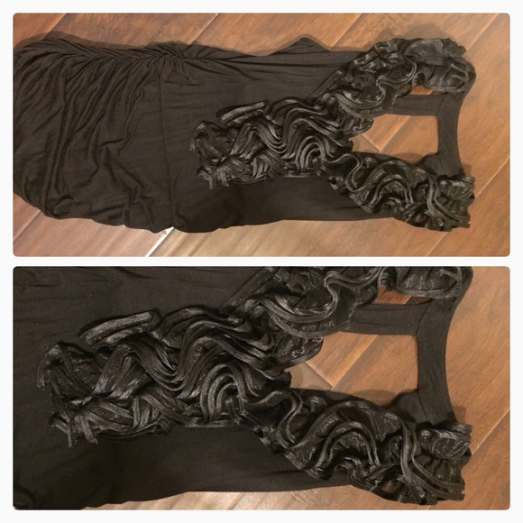 Arden B ruffle black top - Picture 2 of 2