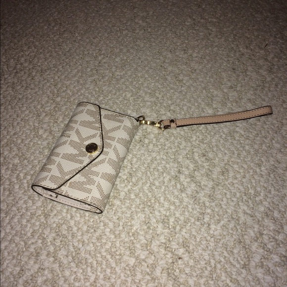 Michael Kors Wristlet