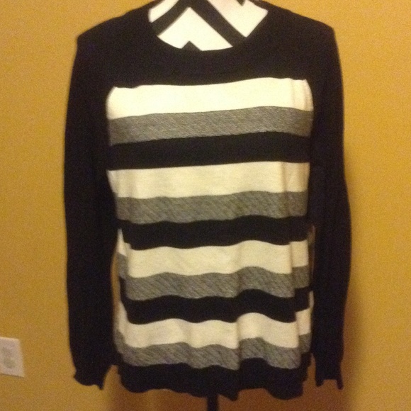 Nwot Merona sweaters szLg and XXL black/white/gray