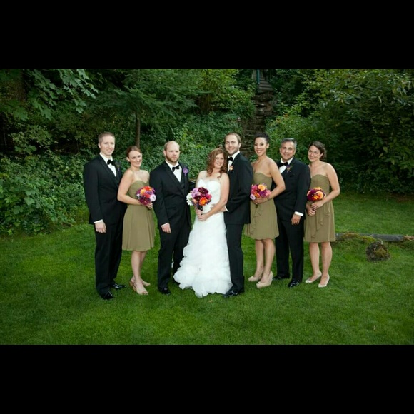 Short Crinkle Chiffon With Front Cascade in Moss - Picture 3 of 4