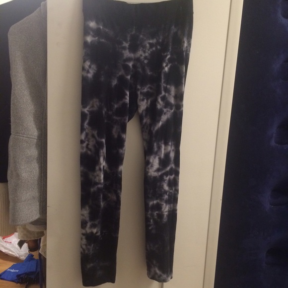 VS Pink Leggings